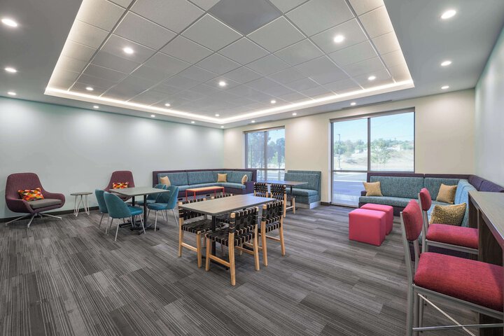 Tru by Hilton Norco Eastvale