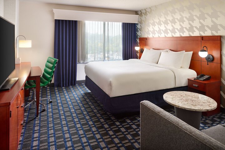 Room 21 of 49