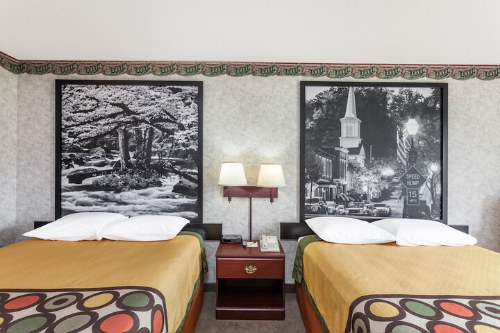 Room 6 of 21