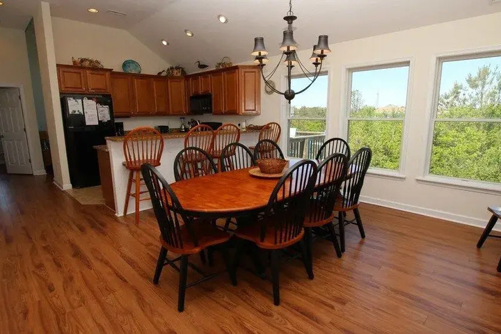 Coastal Sunset - 6 Br Home