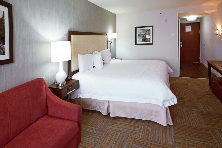 Room 34 of 53