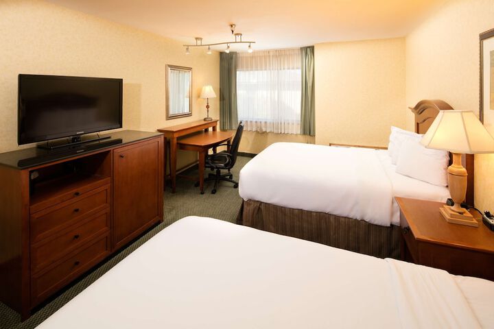 Room 10 of 26