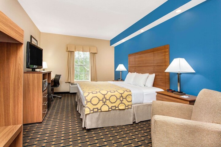 Room 13 of 20