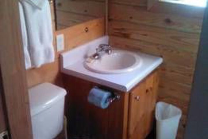 Riverside Log Cabins