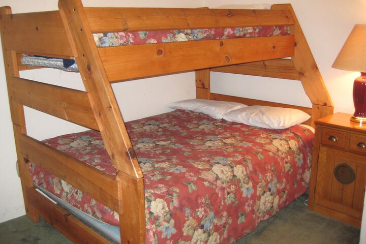 Room 20 of 104