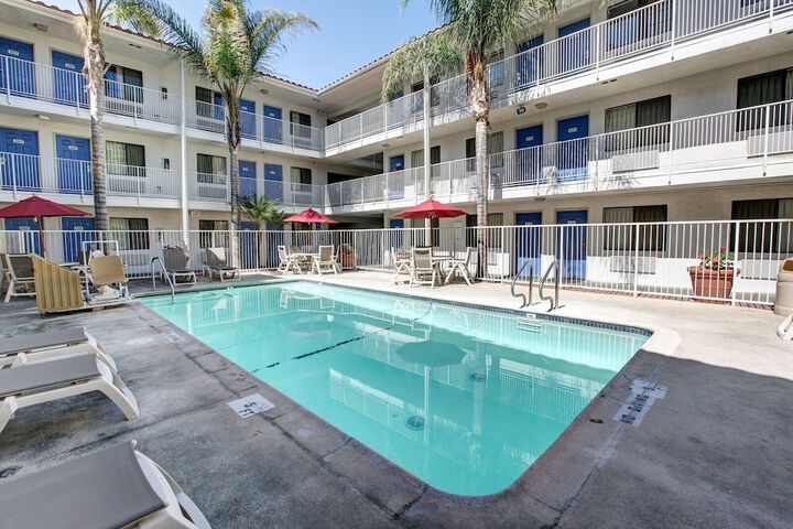 Motel 6 Bellflower CA - Los Angeles