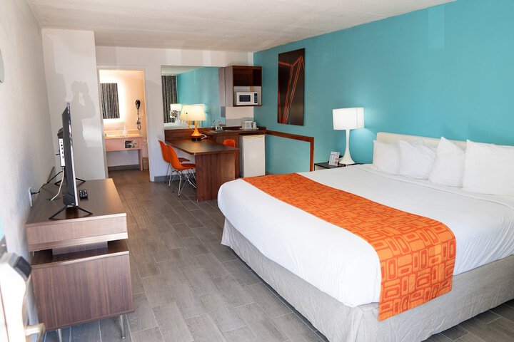 Room 16 of 26