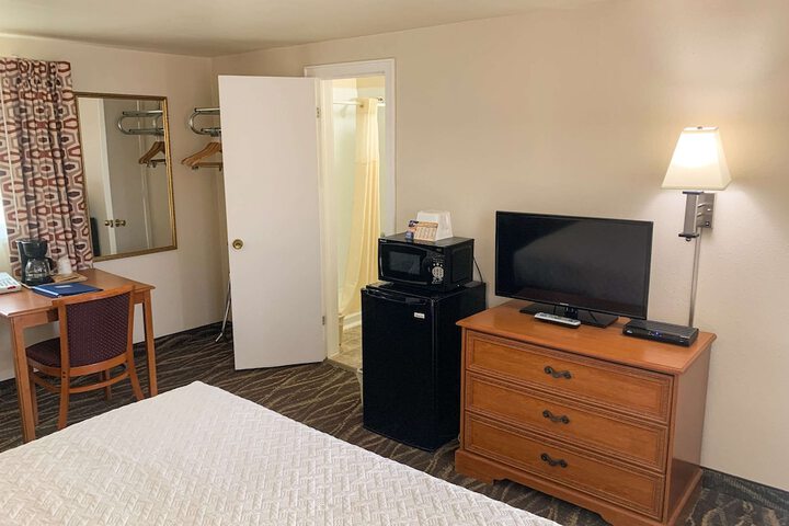 Room 11 of 44