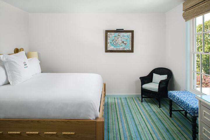 Room 25 of 58