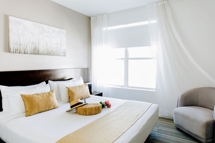 Room 27 of 44