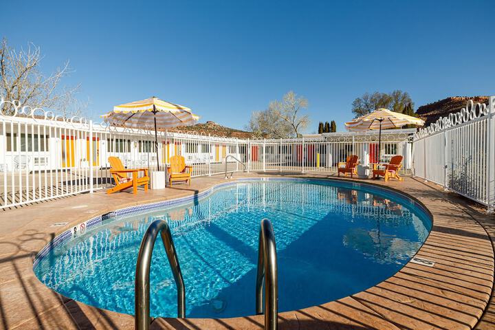 Hotel 27 of 105