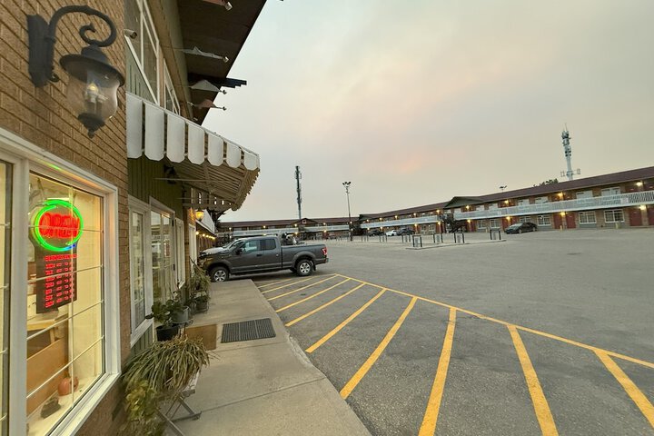 Silver Crest Lodge