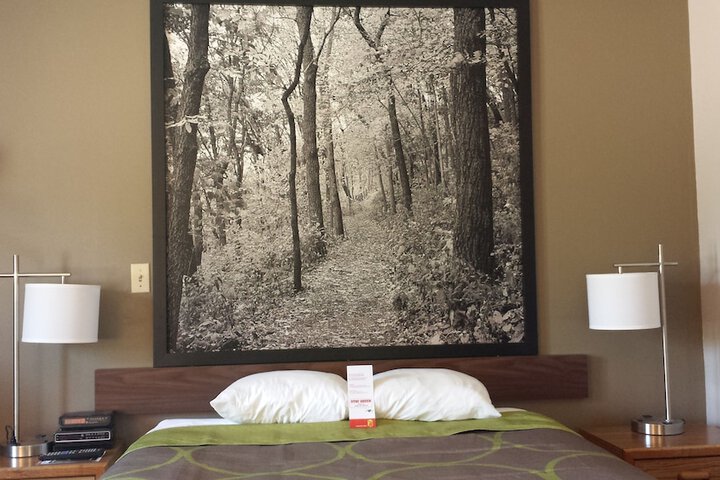 Room 13 of 25