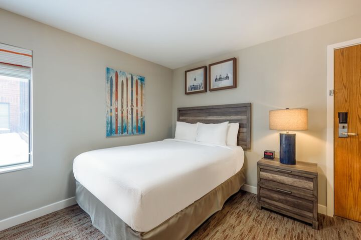 Room 33 of 45