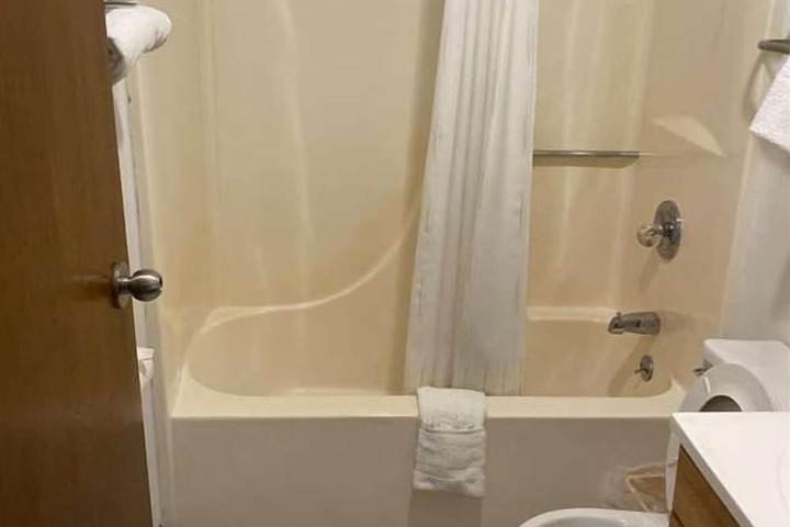 Americas Best Value Inn West Frankfort