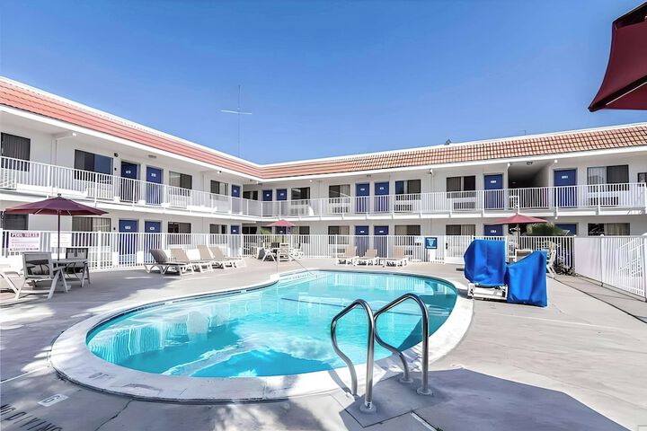Pool 6 of 31