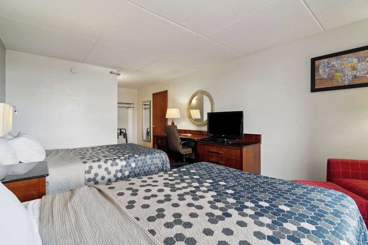 Room 7 of 31
