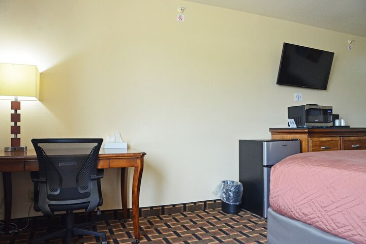 Room 17 of 65