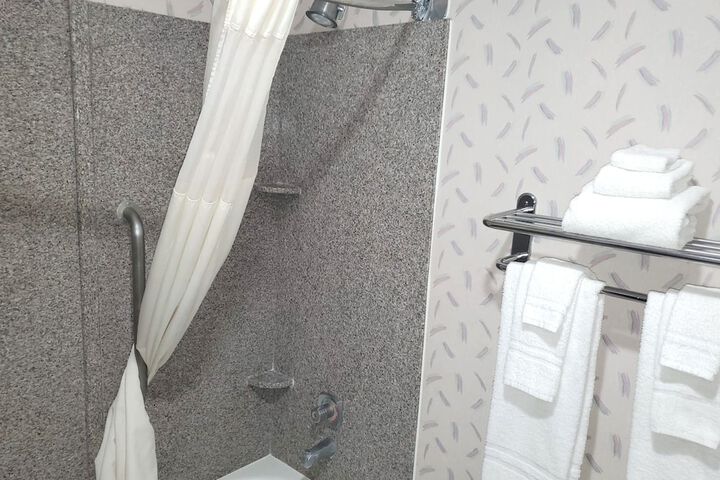 Room 18 of 42