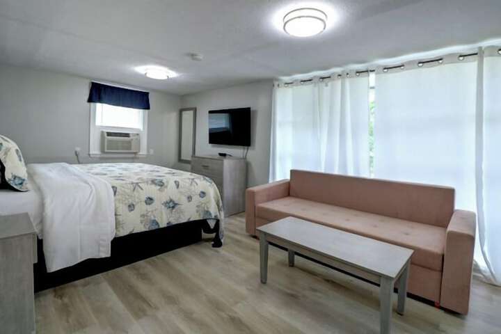 Room 43 of 70