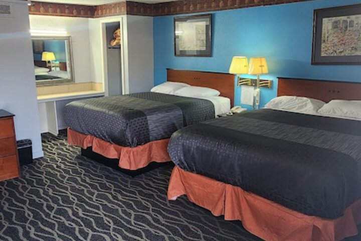 Room 14 of 15