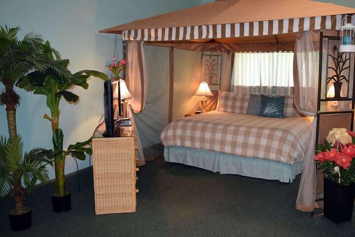 Room 8 of 22