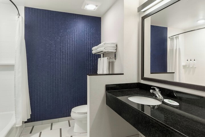 Fairfield Inn & Suites by Marriott St. Paul Northeast