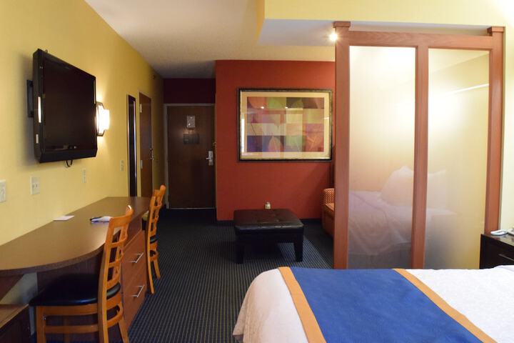 Room 29 of 38