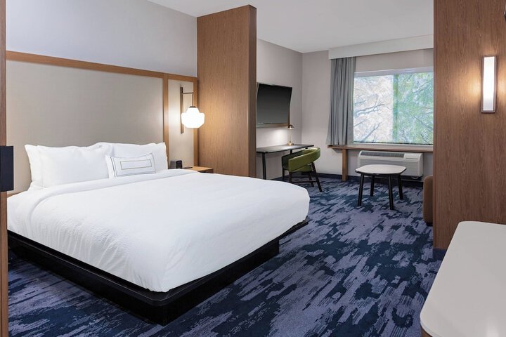 Fairfield Inn & Suites by Marriott Queensbury Glens Falls / Lake George Area