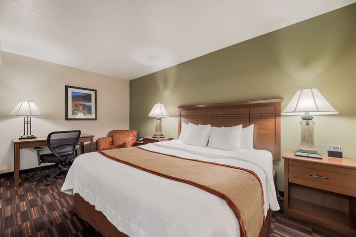 Room 20 of 34