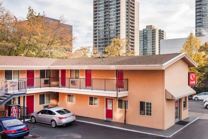 Econo Lodge Portland Downtown