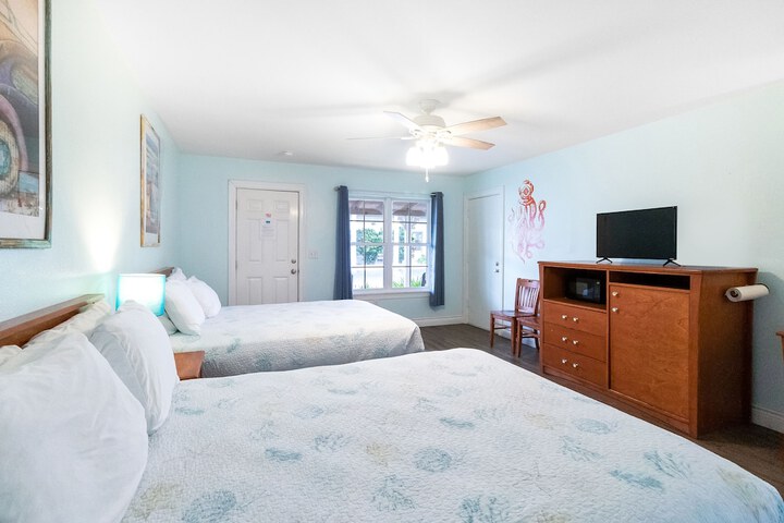Room 27 of 44
