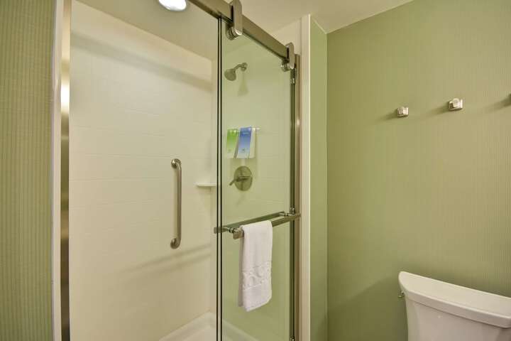 Room 34 of 58