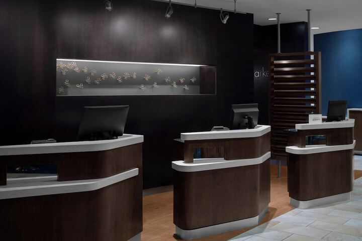 Courtyard by Marriott Los Angeles Burbank Airport
