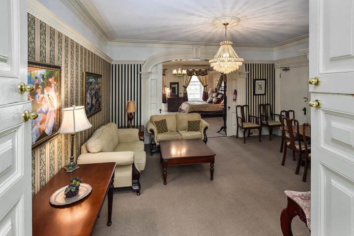 The Noble Suites