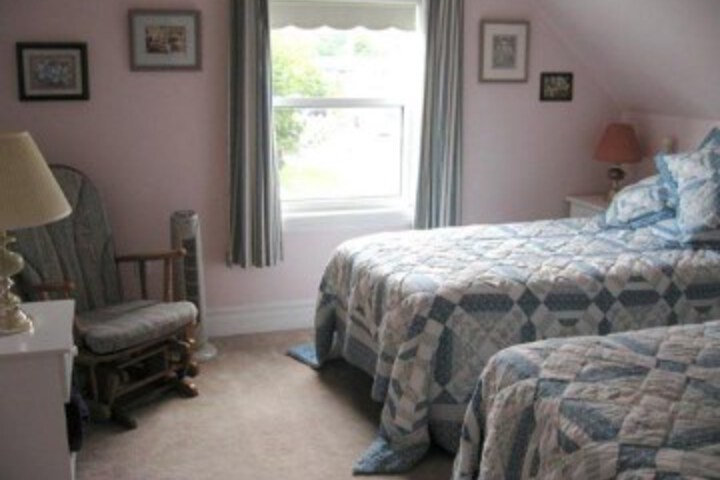 The Cobbled Path Bed and Breakfast