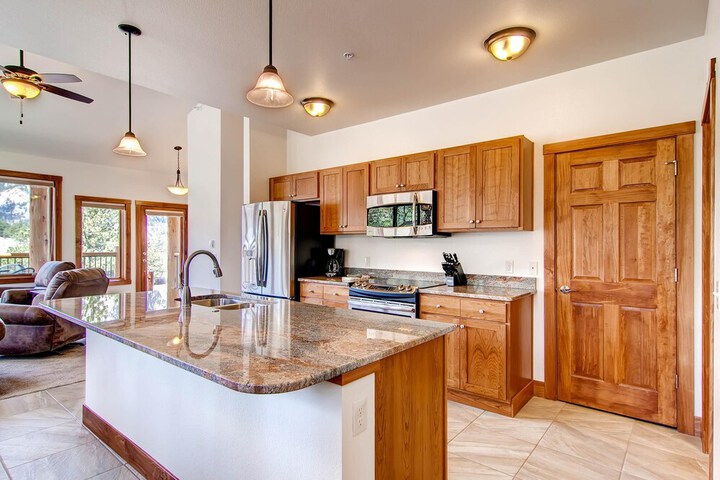 Black Canyon Inn Unit H4 Deluxe