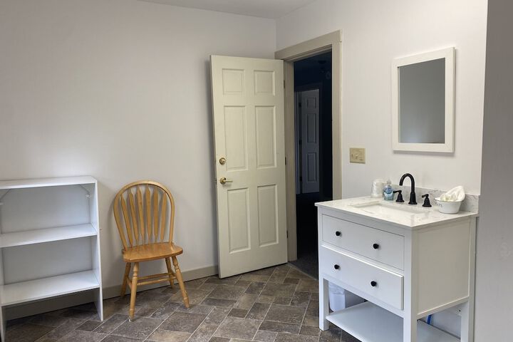 Room 161 of 294