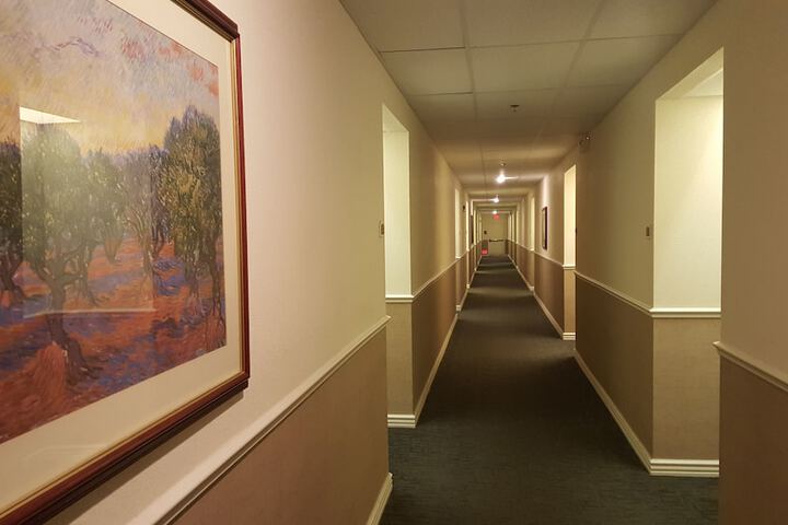 Ballroom/Hall 48 of 56