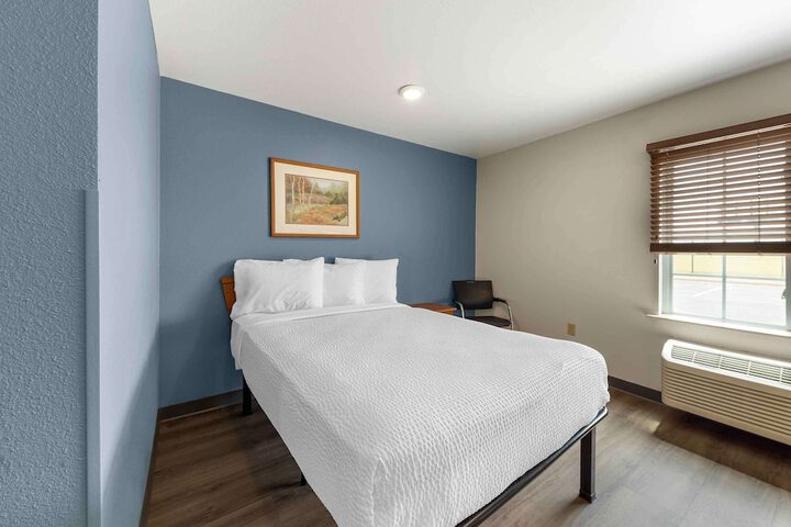 Room 14 of 28