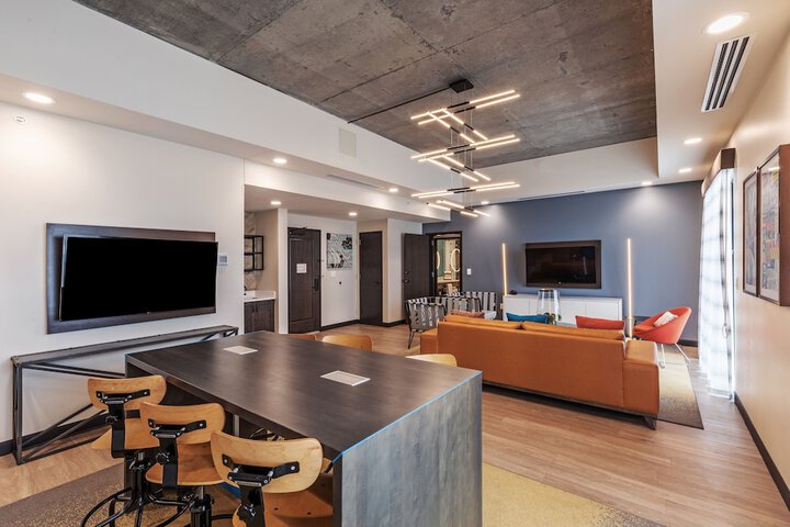 Hotel Indigo Tulsa DWTN-Entertainment Area by IHG