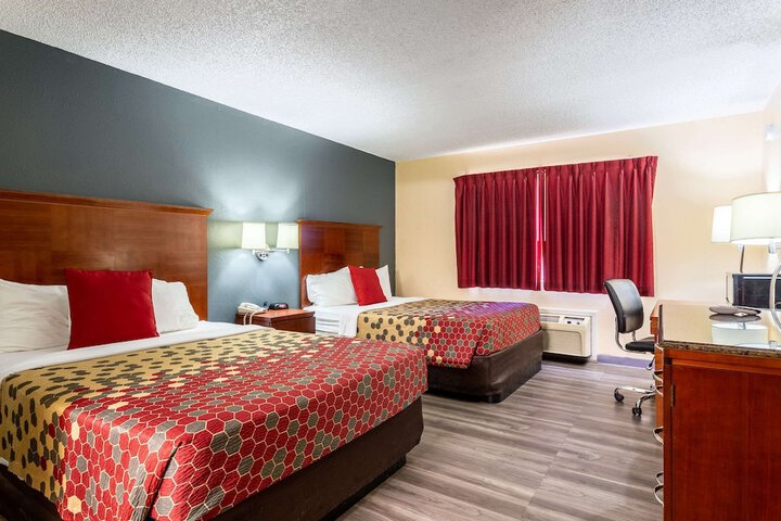 Room 15 of 22