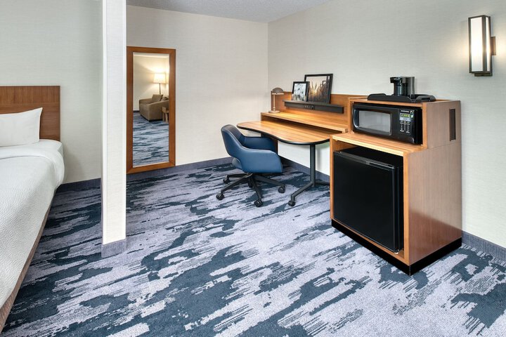 Room 10 of 21