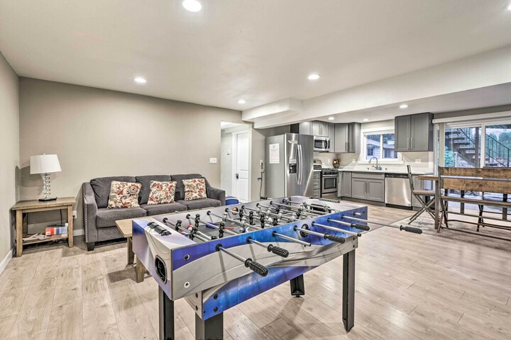 Spacious Kent Home 17 Mi to Dtwn Seattle!