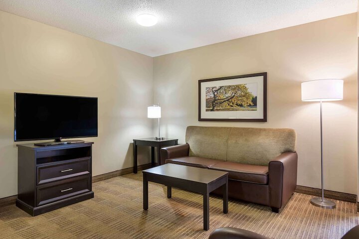 Room 21 of 39