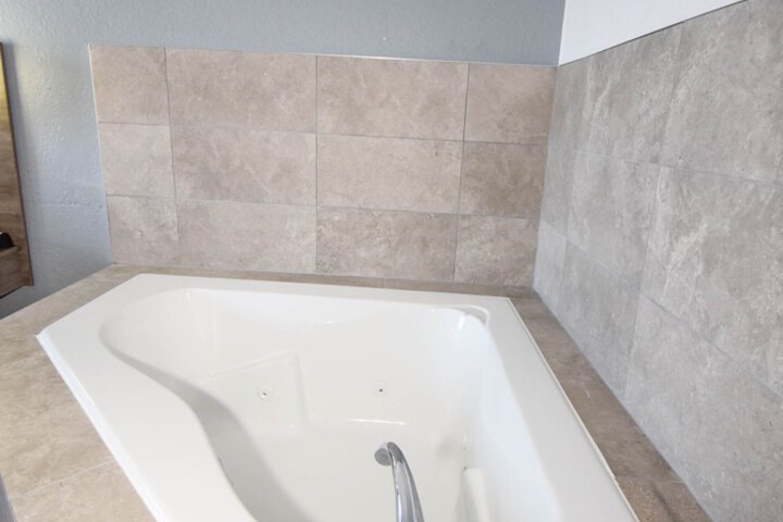Hot Tub 72 of 72
