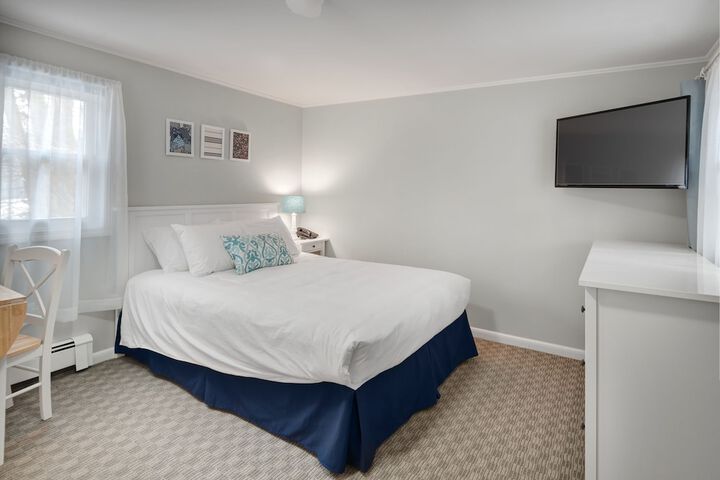 Room 13 of 25