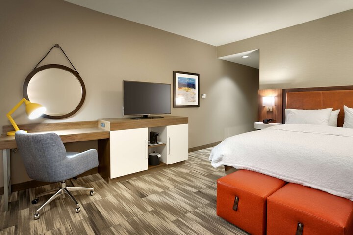Room 13 of 31