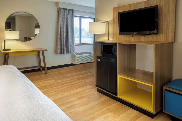 Room 22 of 39