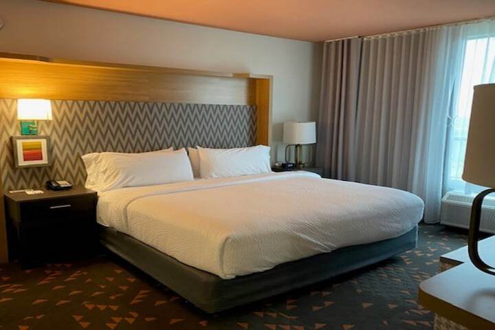 Room 15 of 29